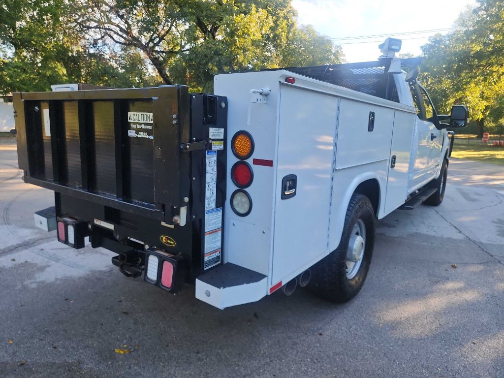 2017 Ford F-350 Image 11