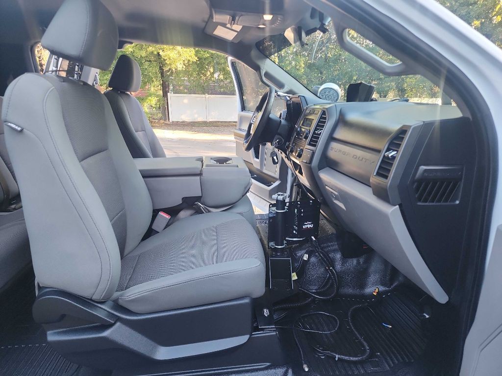 2017 Ford F-350 Image 37