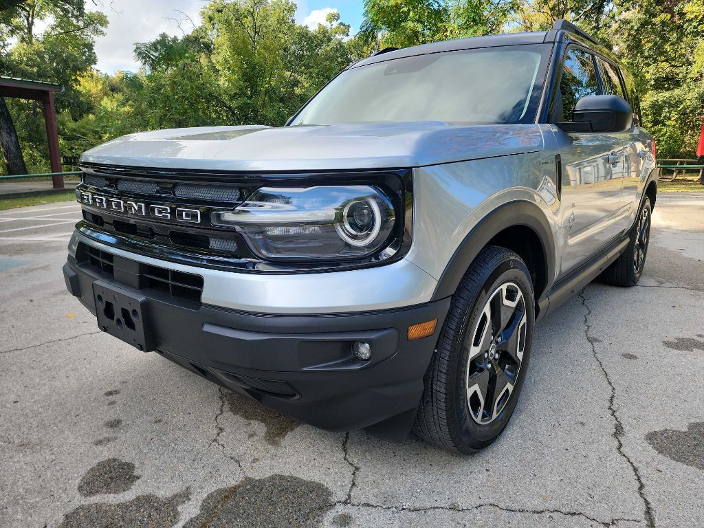 2021 Ford Bronco Image 3