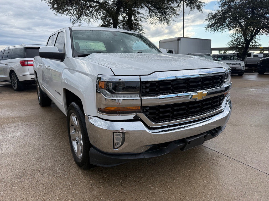 2017 Chevrolet Silverado 1500 Image 1