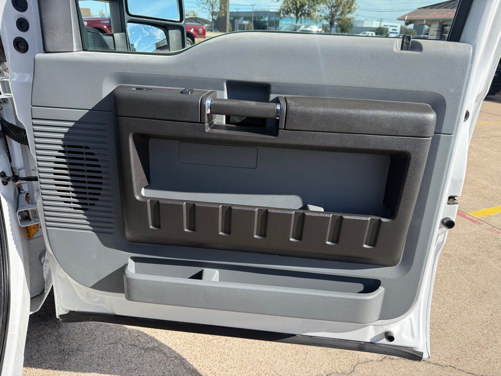 2016 Ford F-350 Image 22