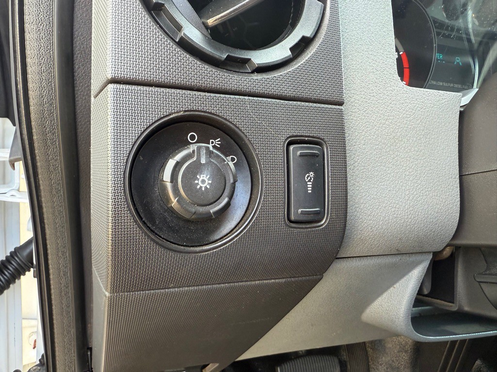 2016 Ford F-350 Image 24