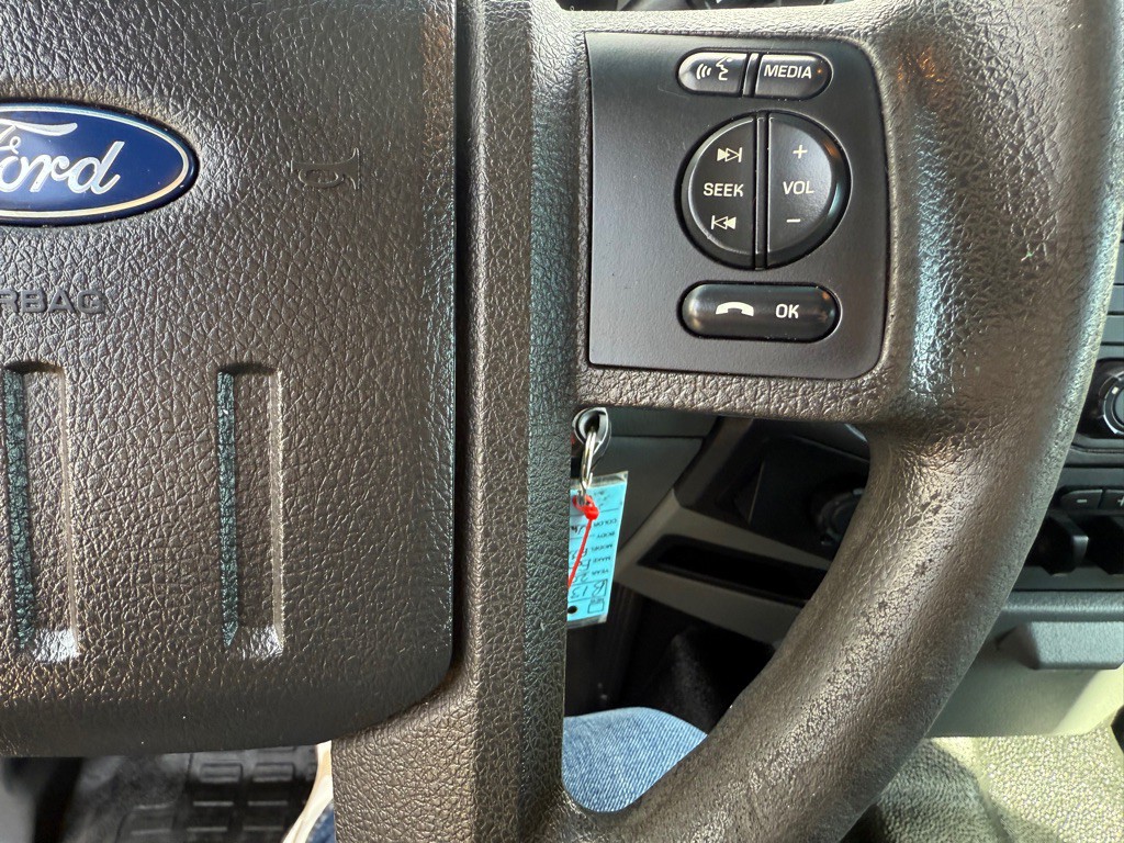 2016 Ford F-350 Image 27