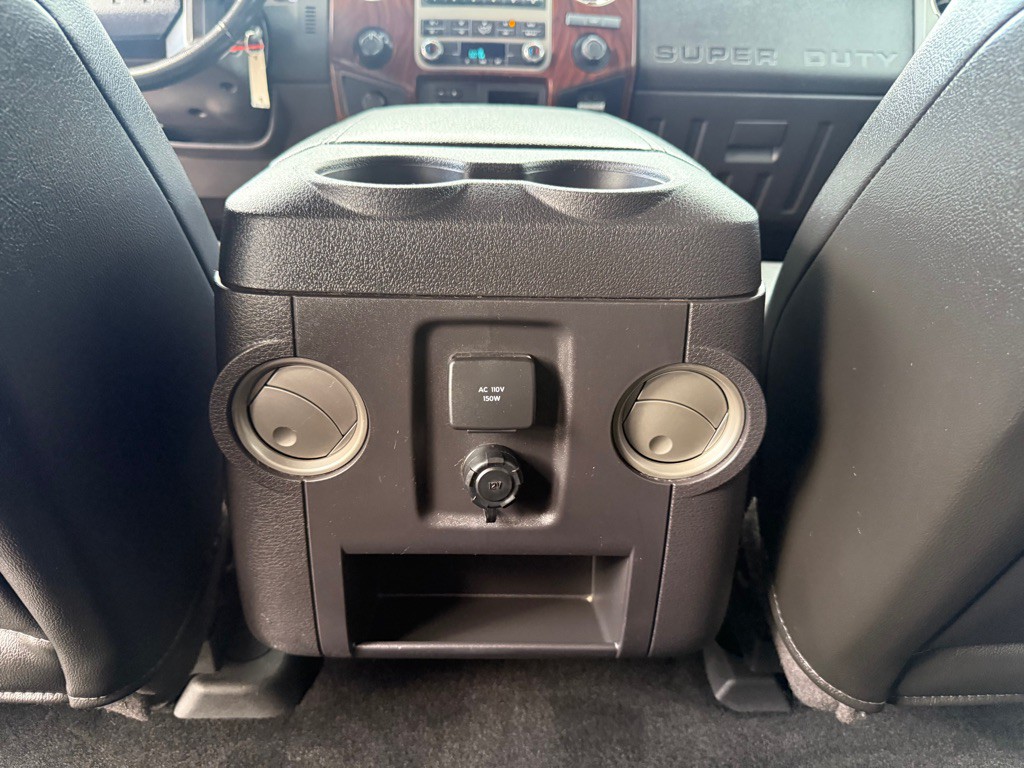 2012 Ford F-350 Image 24