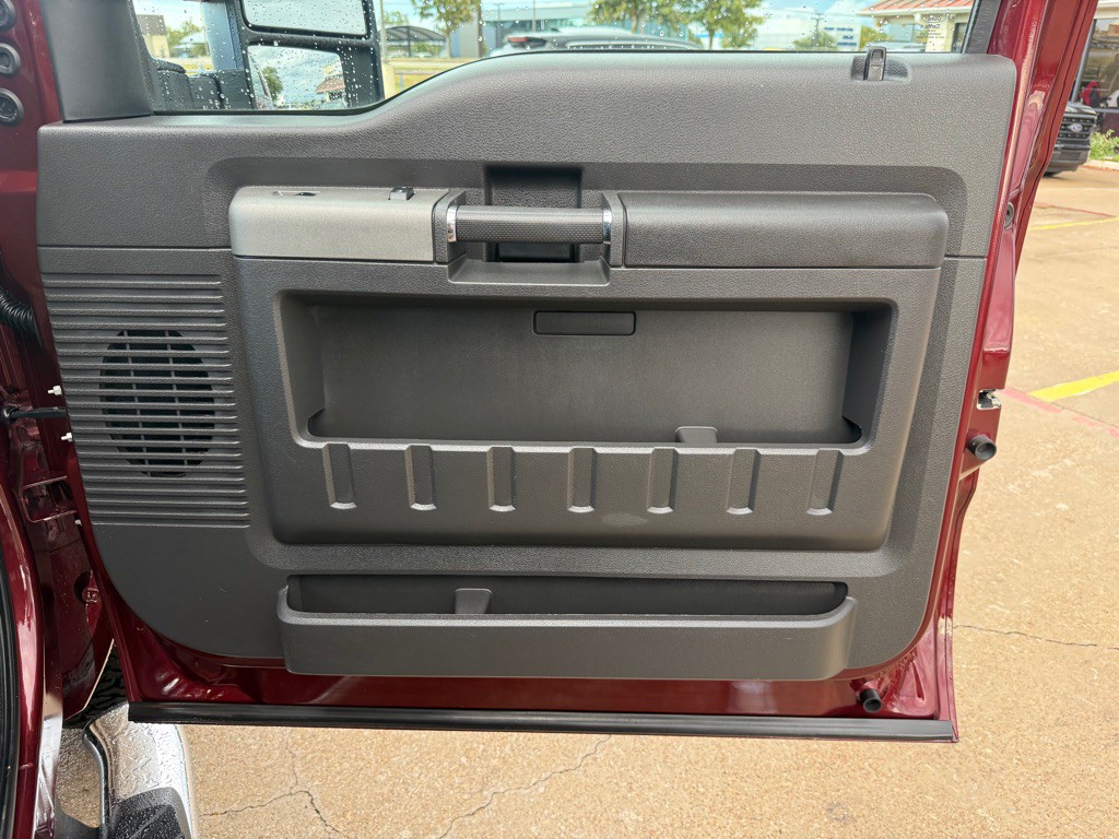 2012 Ford F-350 Image 28