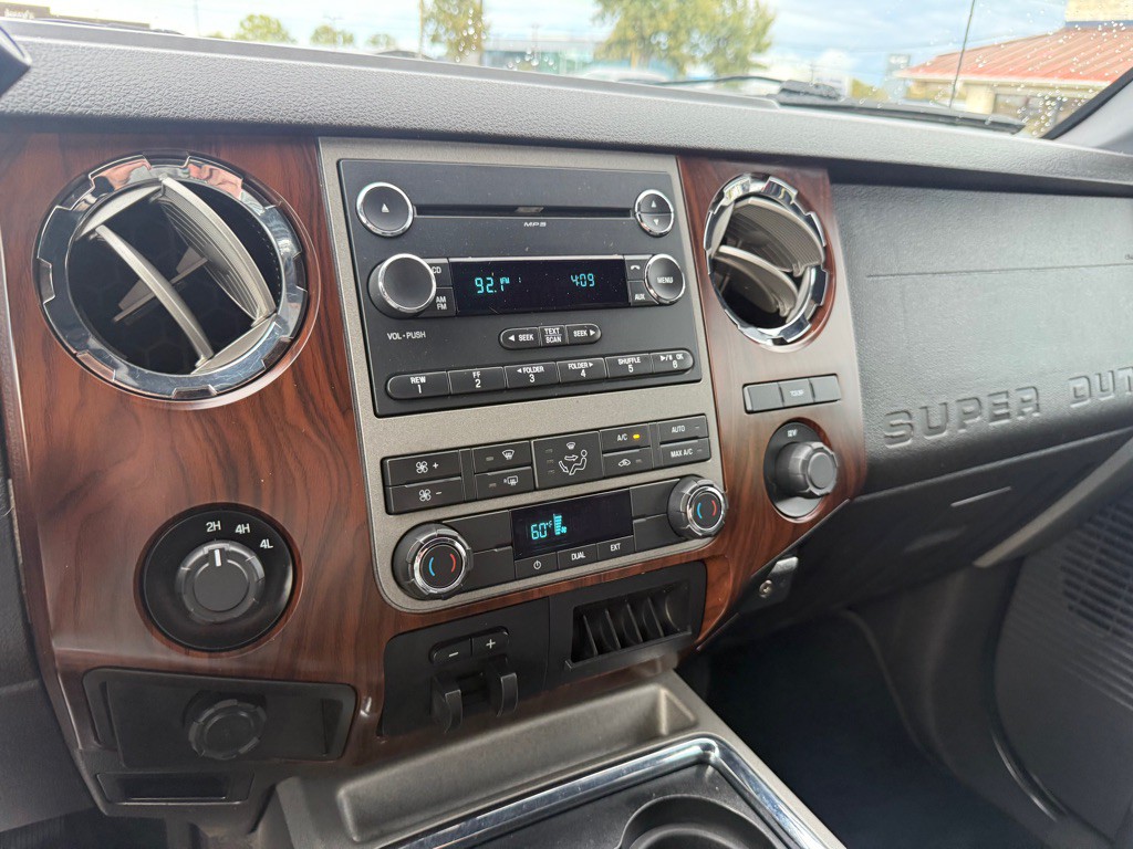 2012 Ford F-350 Image 35