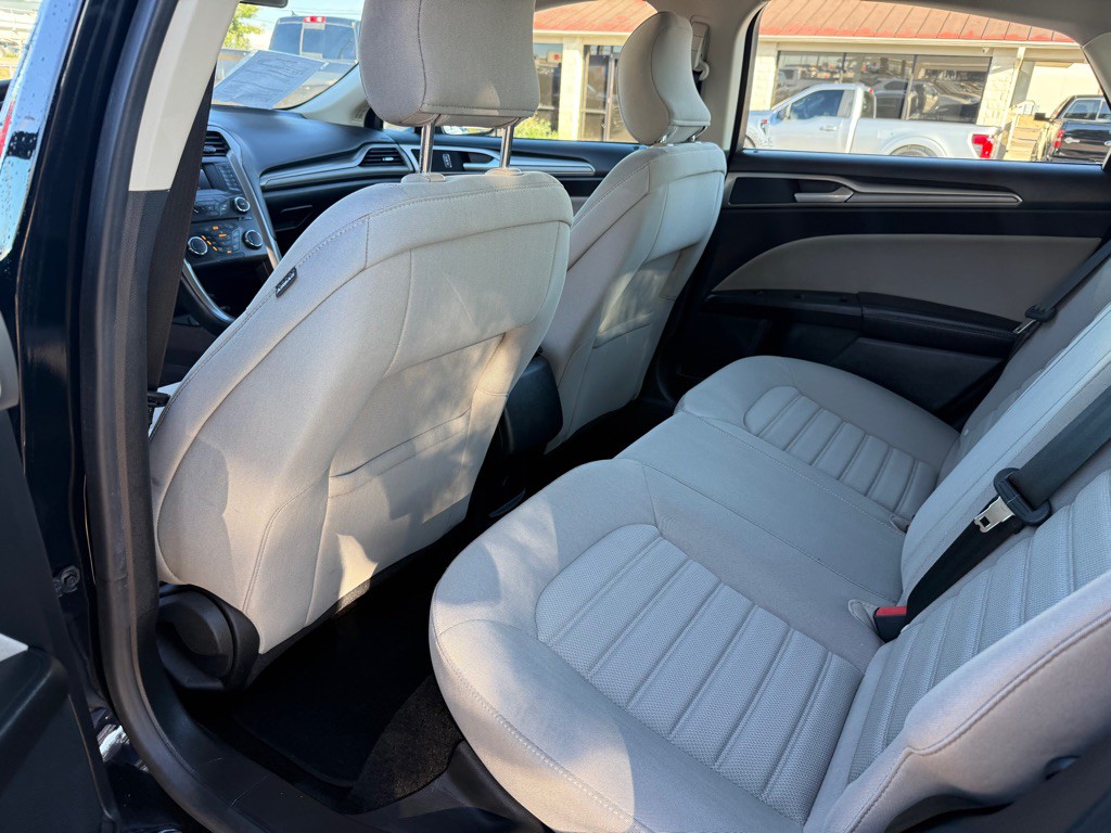 2018 Ford Fusion Image 15