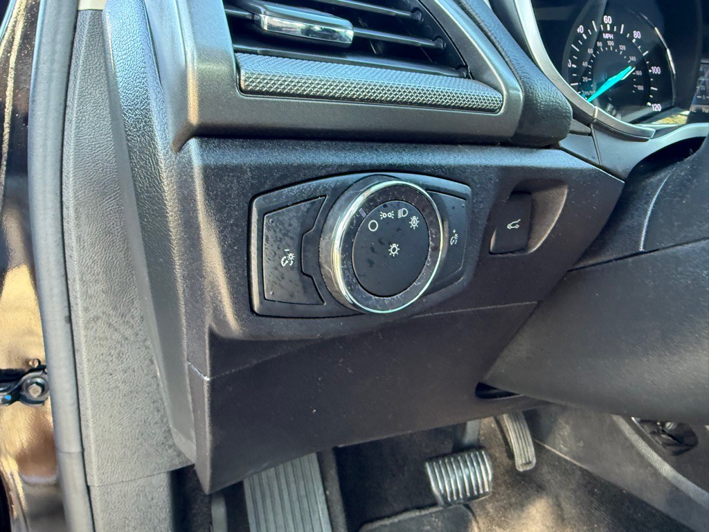 2018 Ford Fusion Image 19