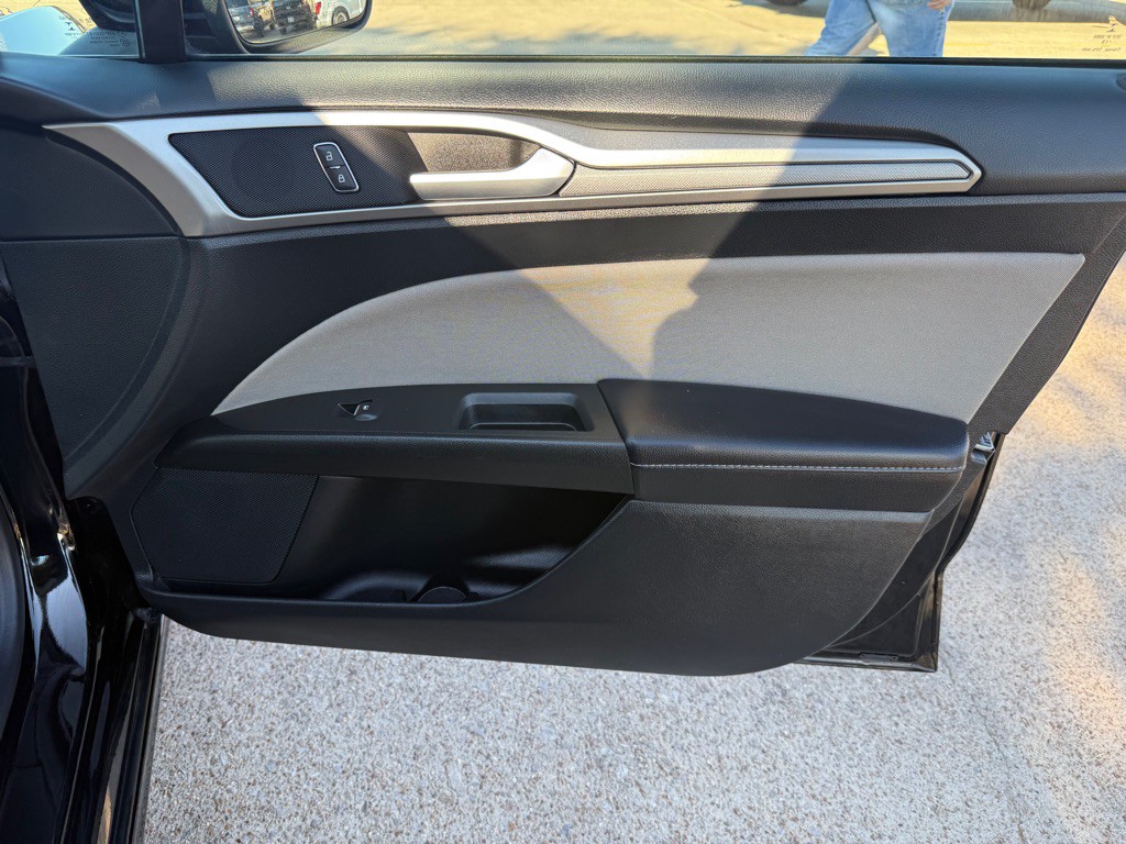 2018 Ford Fusion Image 23