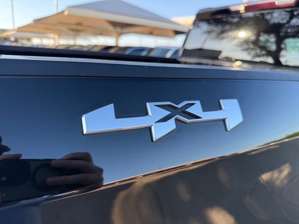 2020 GMC Sierra Image 9