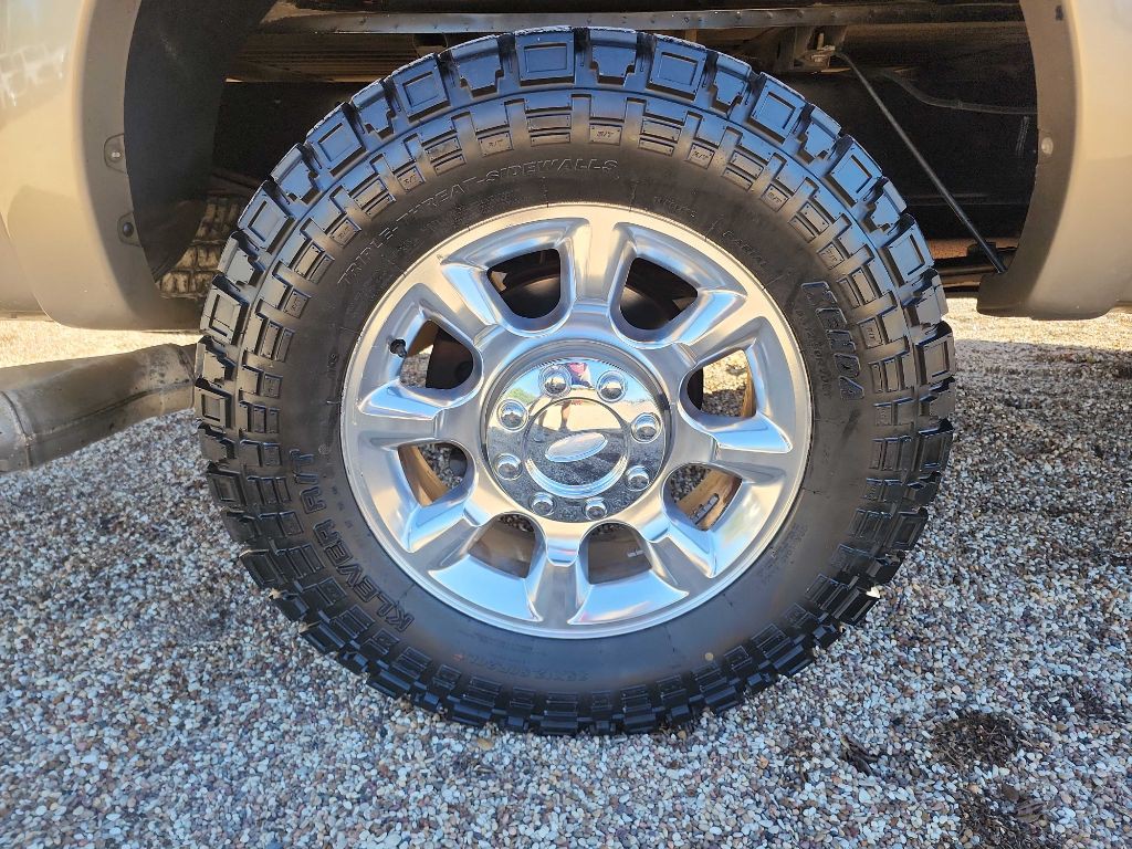 2011 Ford F-250 Image 11