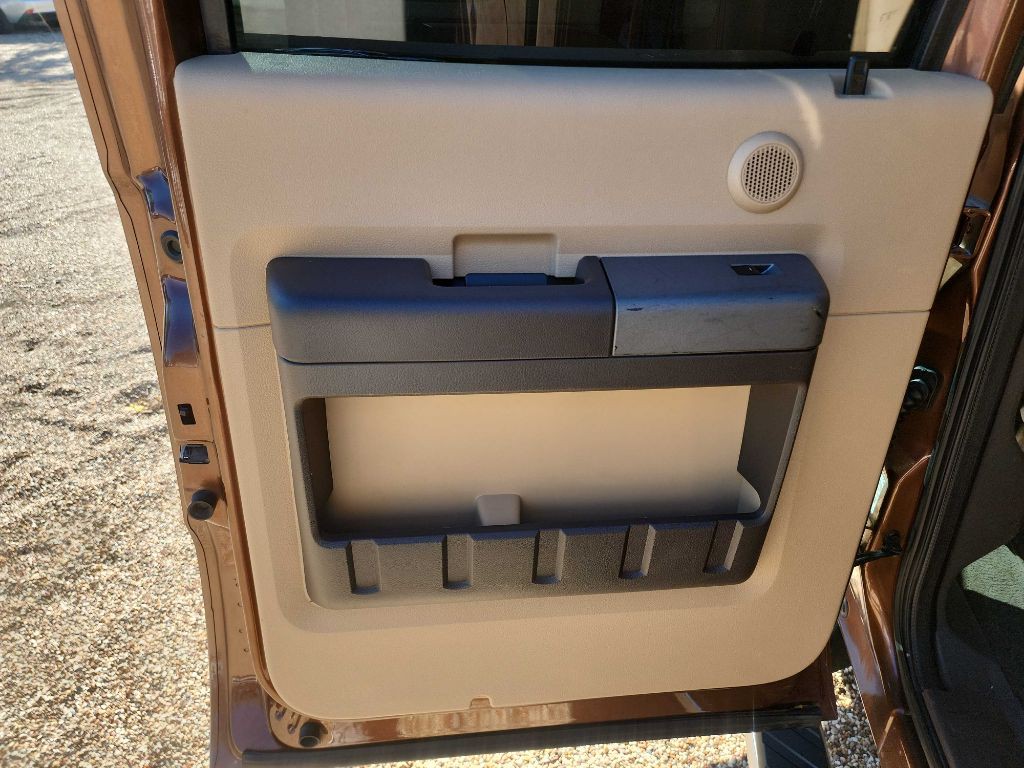 2011 Ford F-250 Image 32