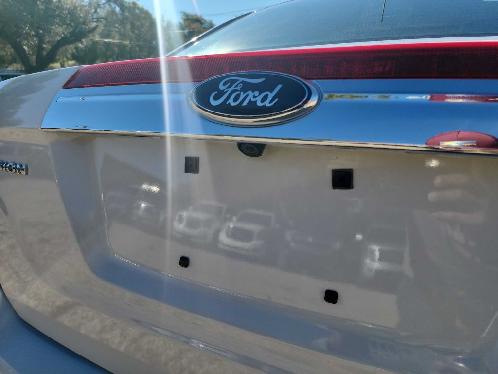 2012 Ford Fusion Image 8