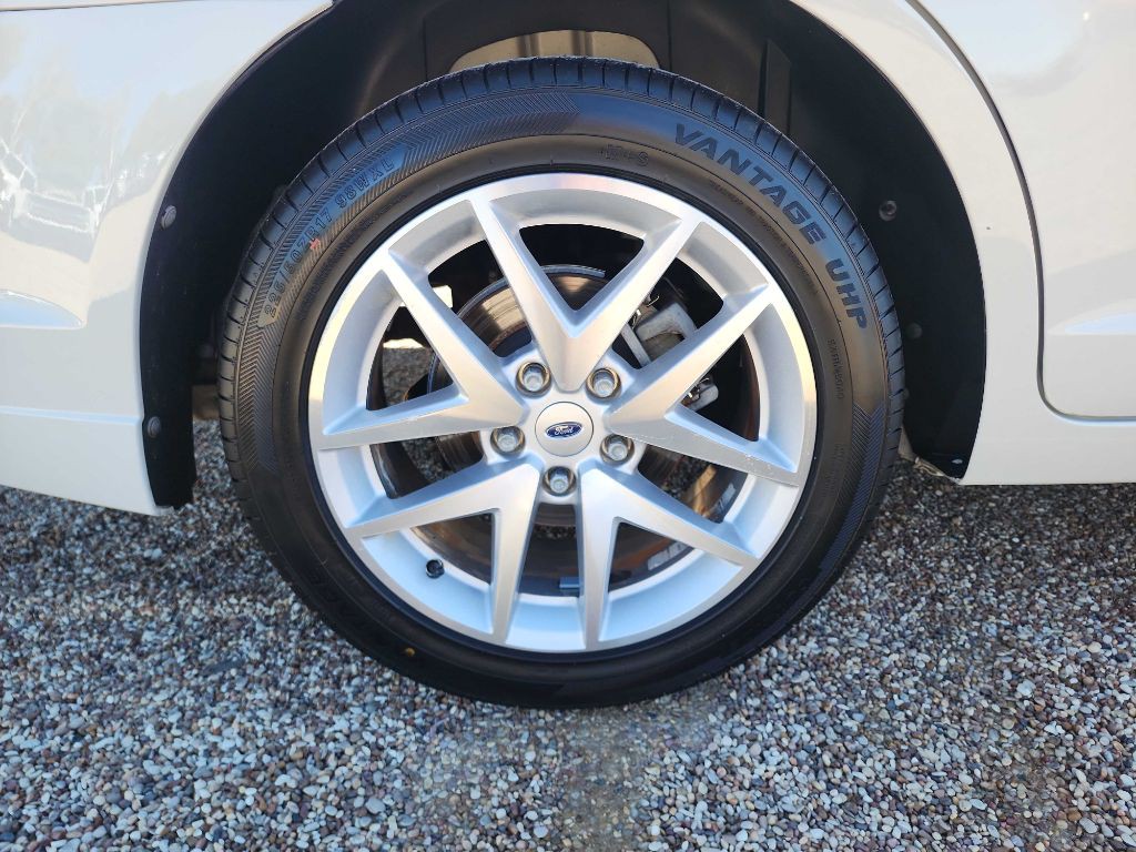 2012 Ford Fusion Image 11