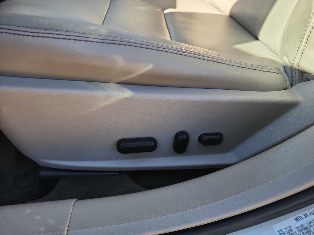 2012 Ford Fusion Image 16
