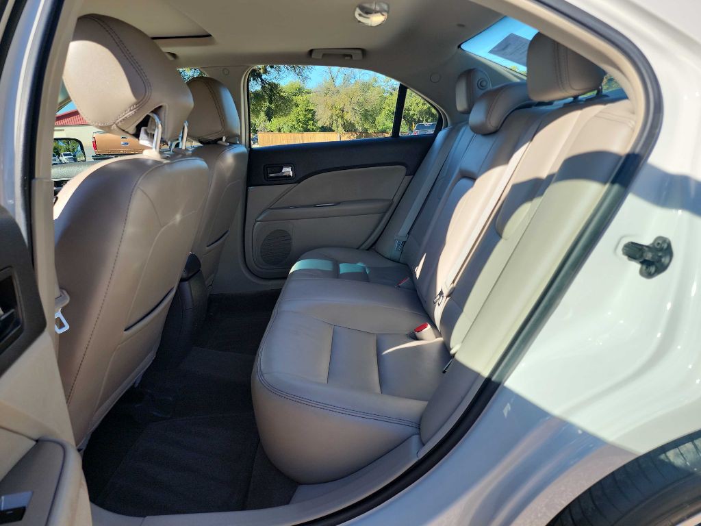 2012 Ford Fusion Image 32