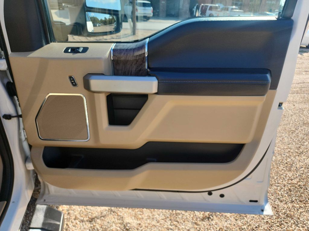 2017 Ford F-250 Image 41