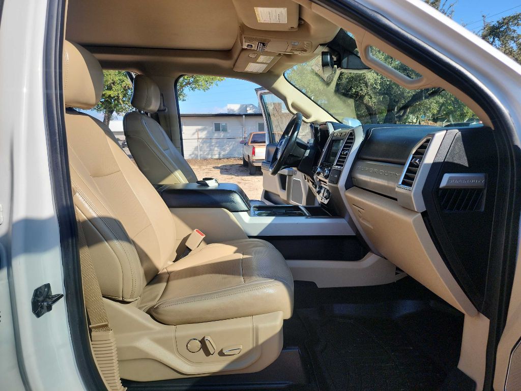 2017 Ford F-250 Image 42