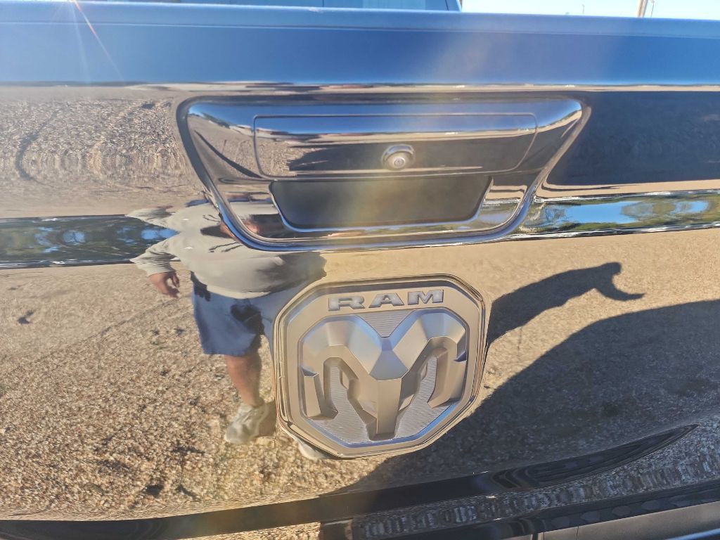 2022 RAM 1500 Image 7