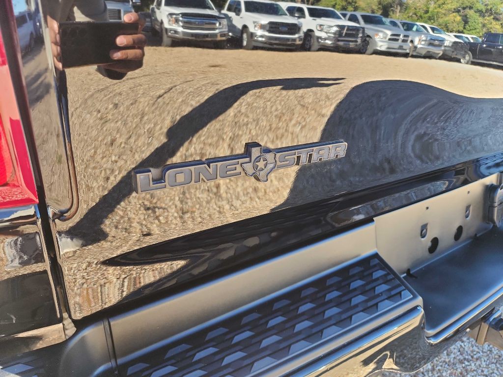 2022 RAM 1500 Image 8