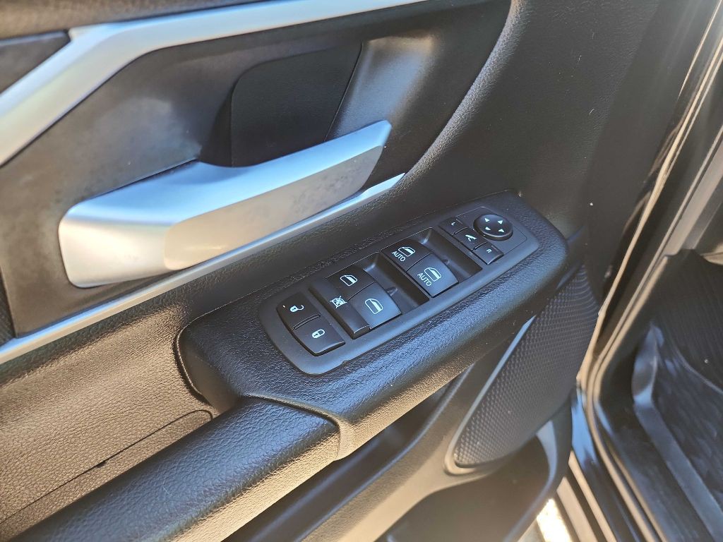 2022 RAM 1500 Image 18