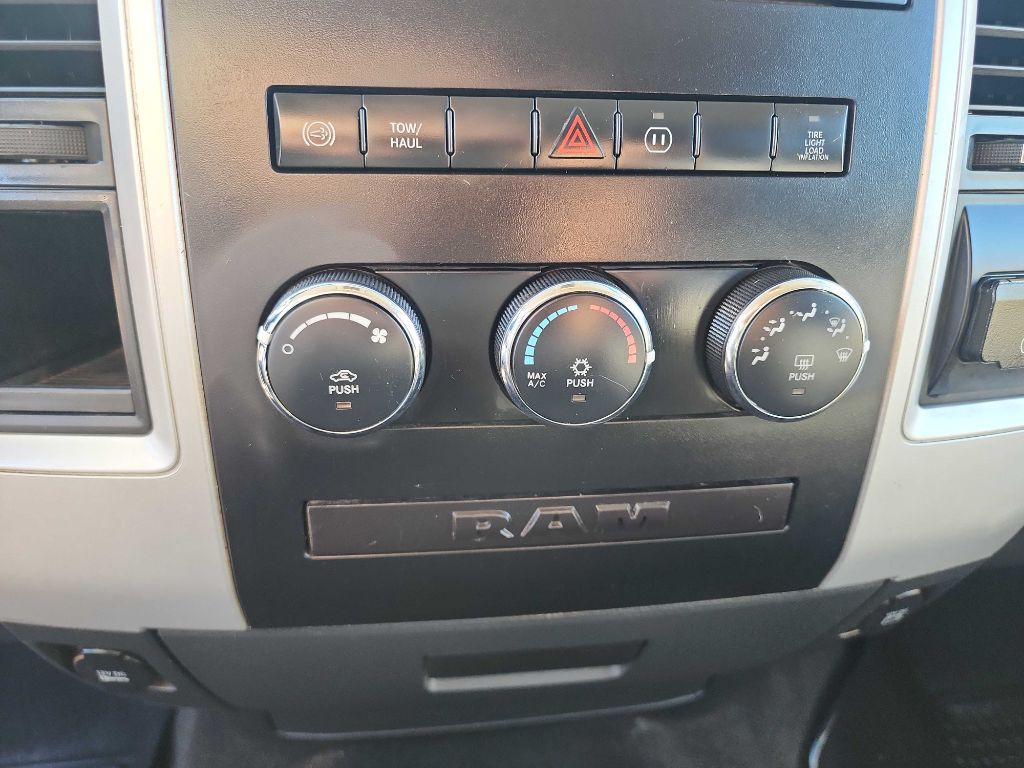 2010 Dodge Ram 2500 Image 24