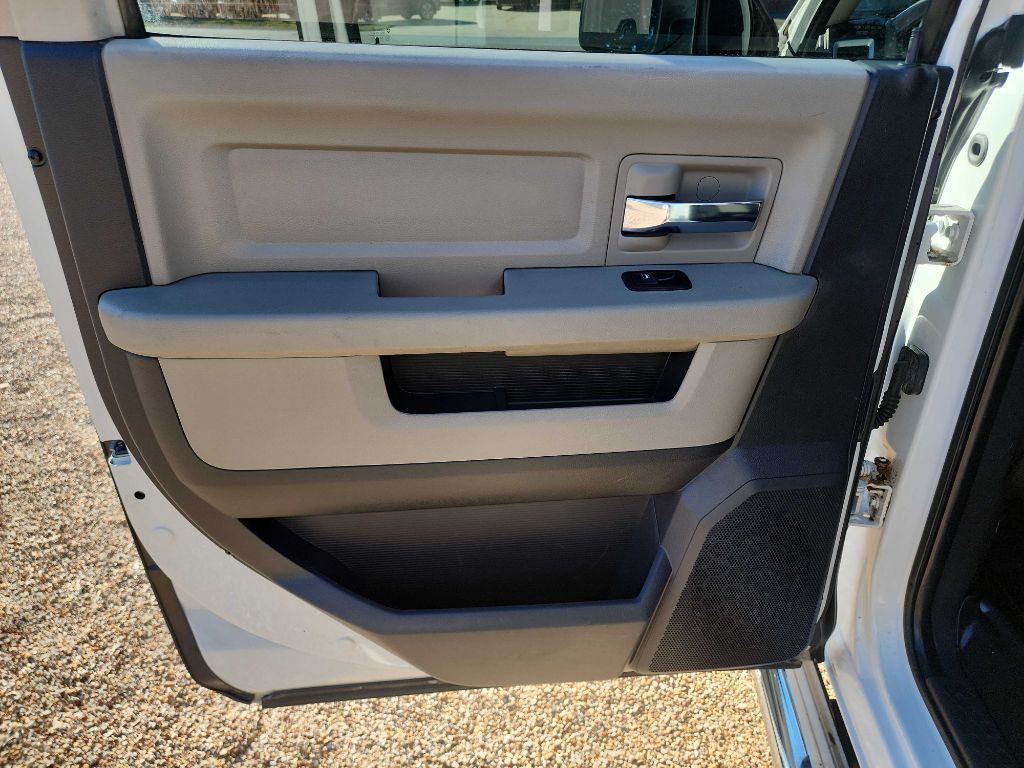 2010 Dodge Ram 2500 Image 29