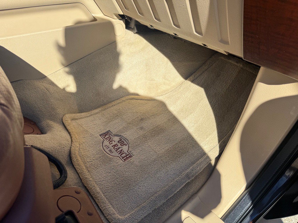 2014 Ford F-250 Image 28