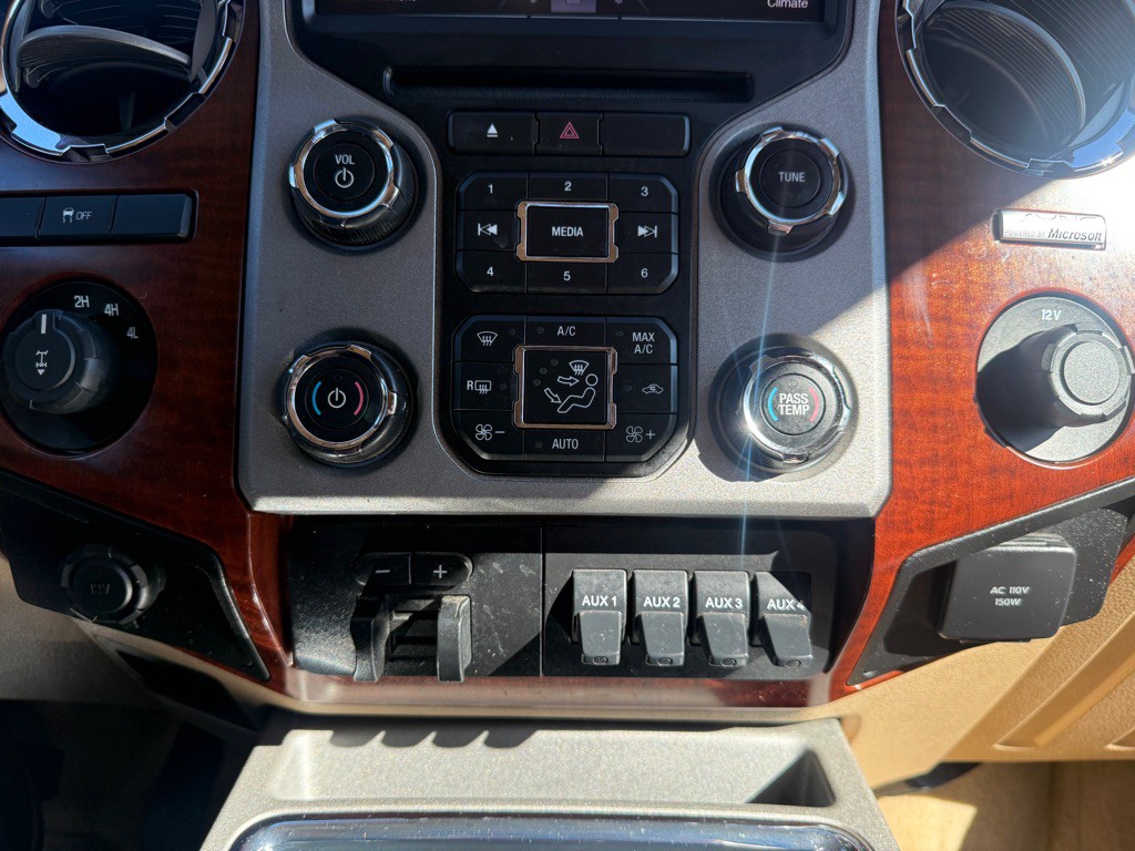 2014 Ford F-250 Image 35