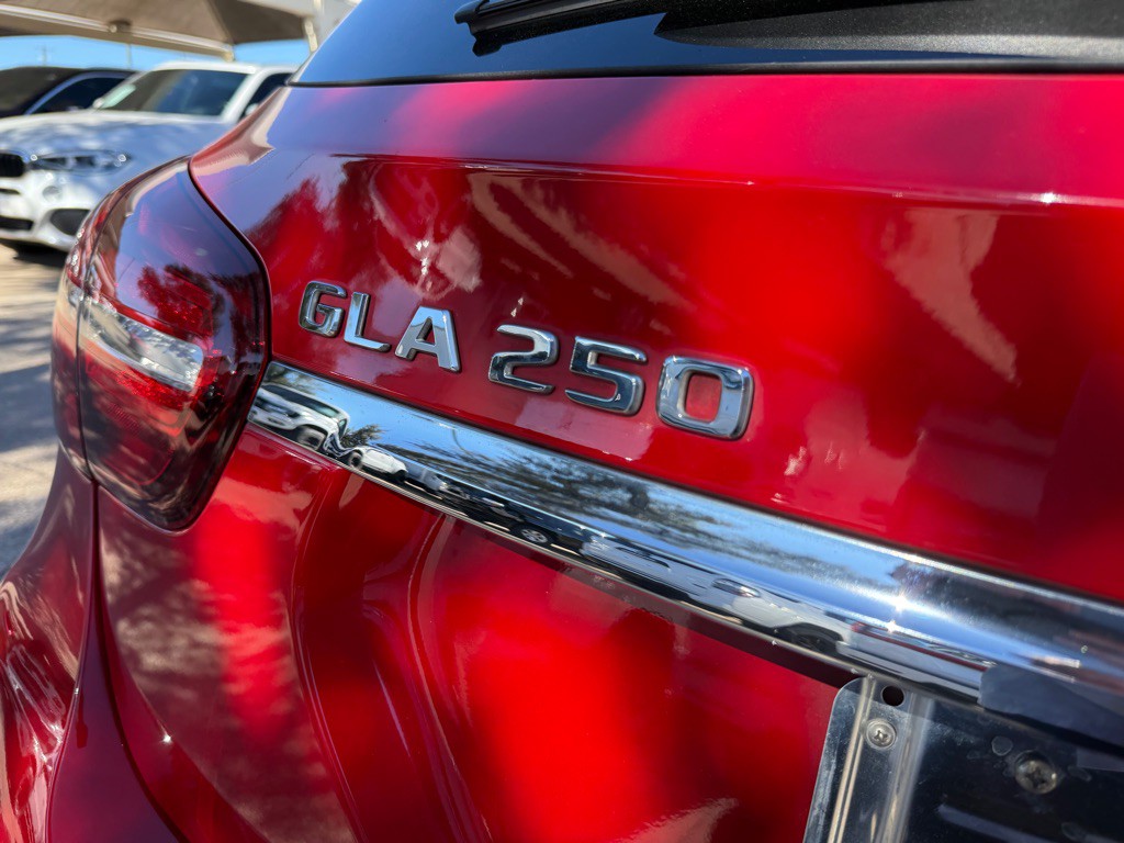 2020 Mercedes-Benz GLA-Class Image 9