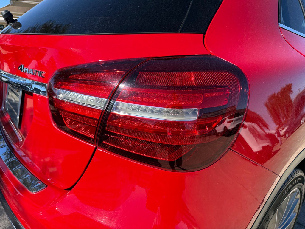 2020 Mercedes-Benz GLA-Class Image 11