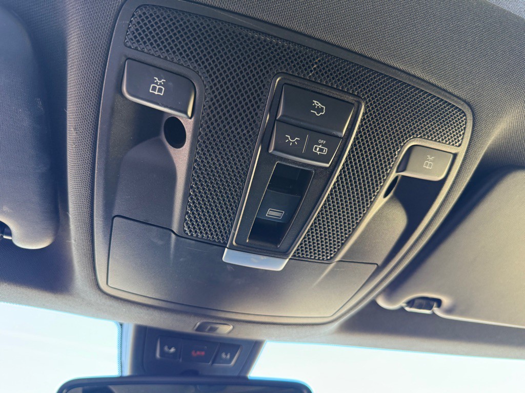 2020 Mercedes-Benz GLA-Class Image 31