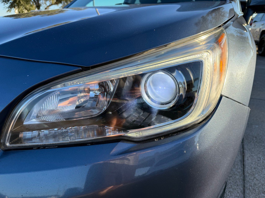 2017 Subaru Outback Image 9