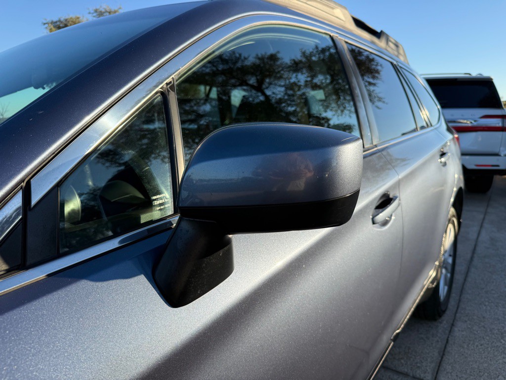 2017 Subaru Outback Image 10