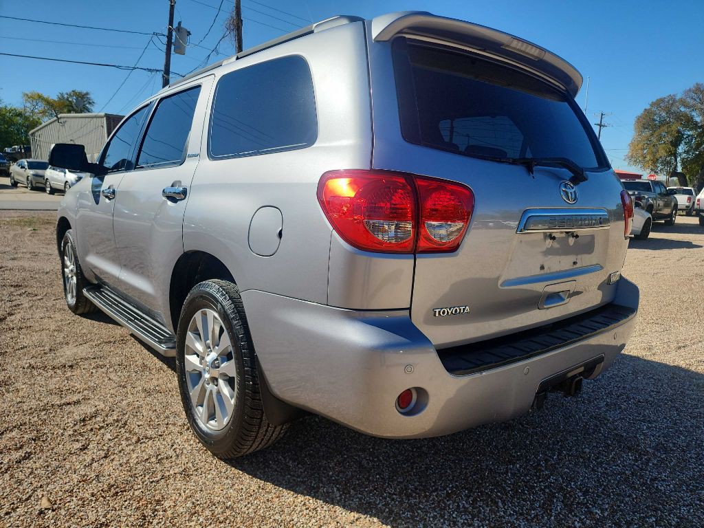 2010 Toyota Sequoia Image 5