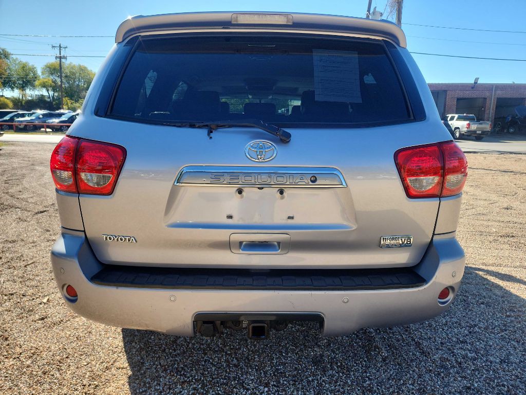 2010 Toyota Sequoia Image 6