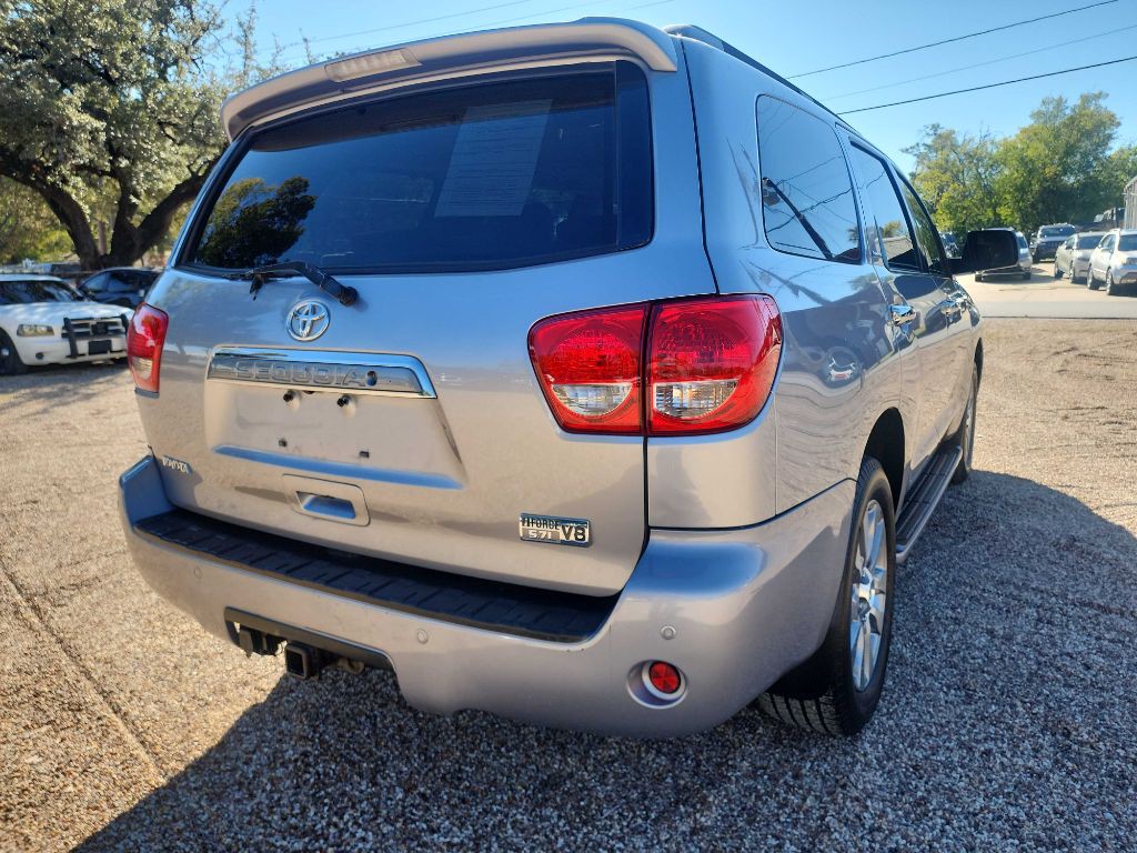 2010 Toyota Sequoia Image 9