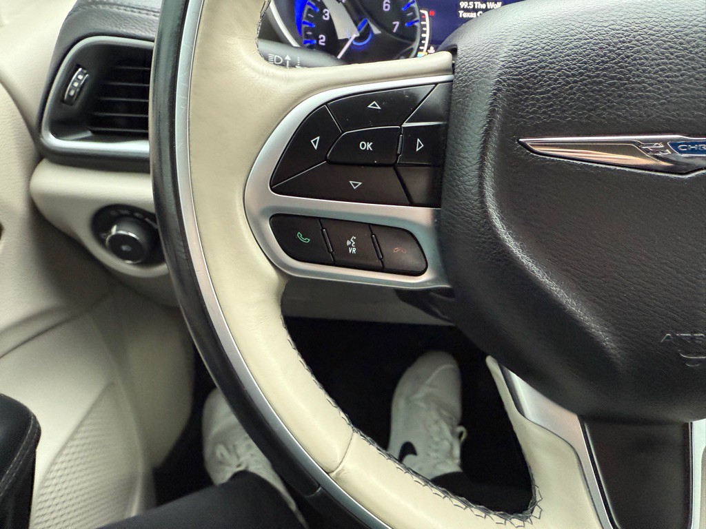 2018 Chrysler Pacifica Image 33