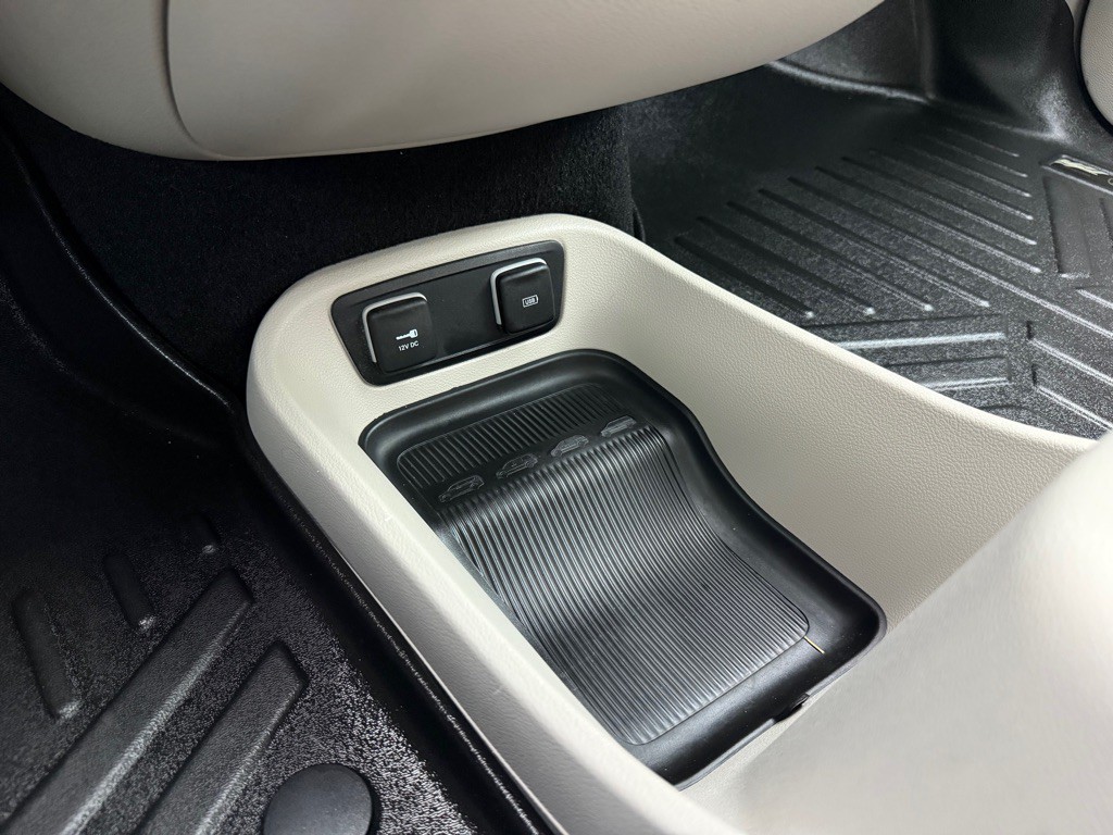 2018 Chrysler Pacifica Image 40