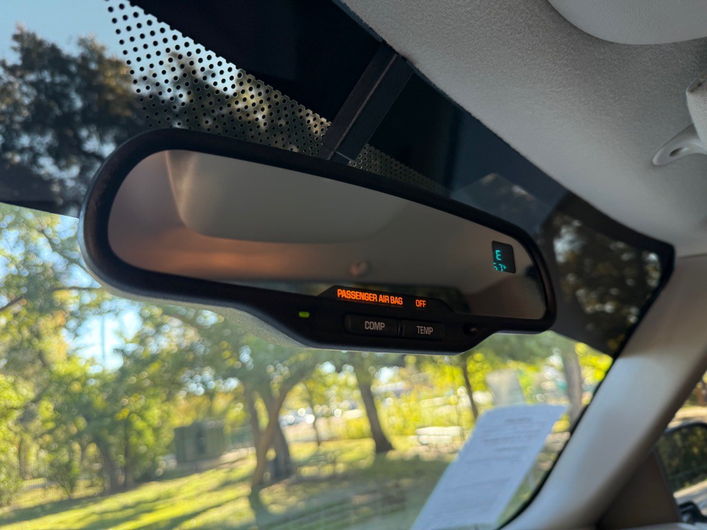 2004 GMC Sierra Image 31