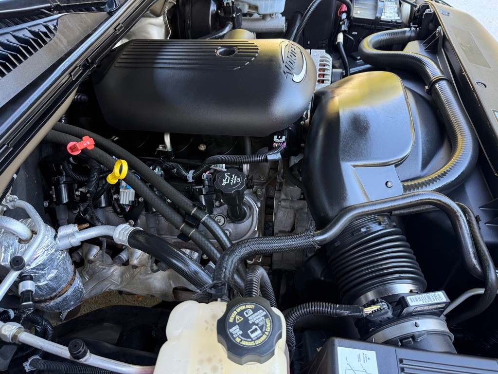 2004 GMC Sierra Image 47