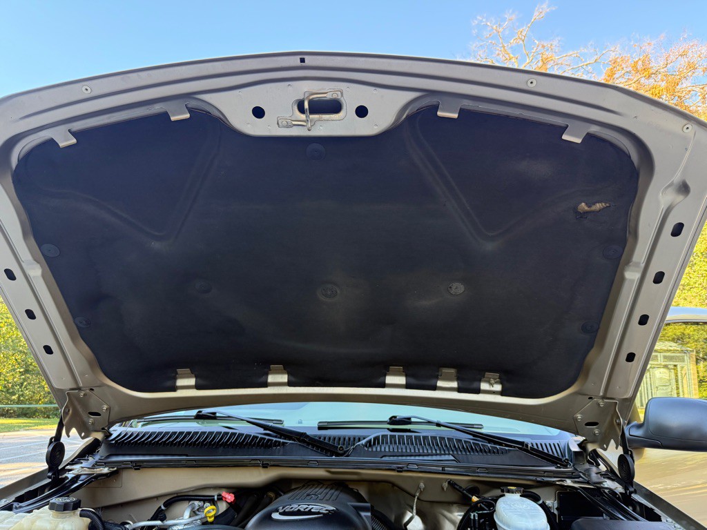 2004 GMC Sierra Image 49