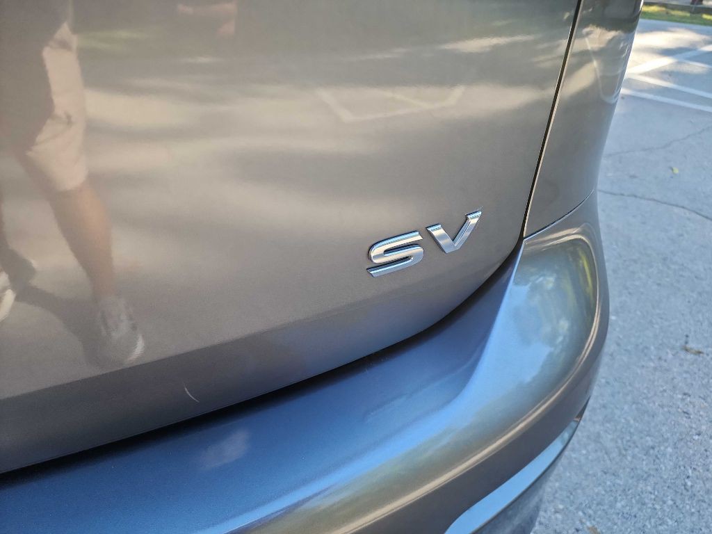 2017 Nissan Quest Image 6