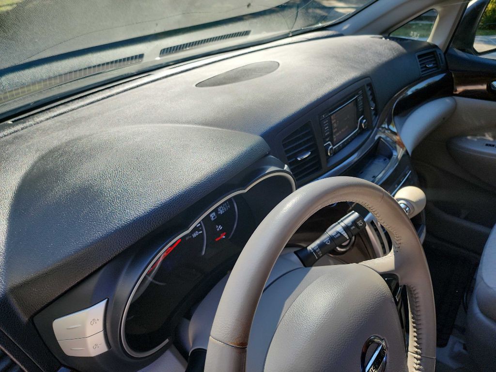 2017 Nissan Quest Image 22