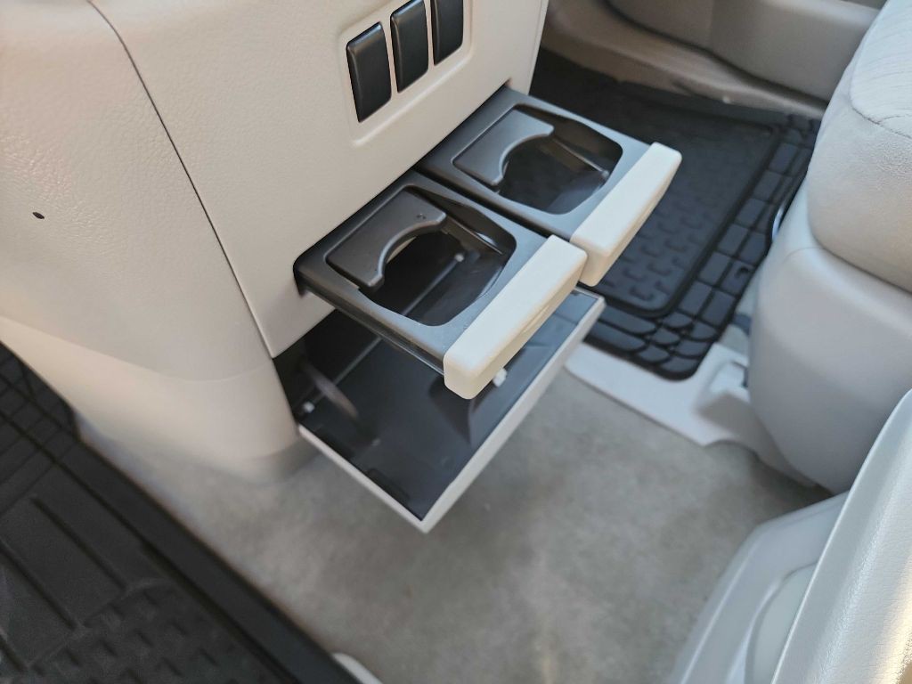 2017 Nissan Quest Image 27