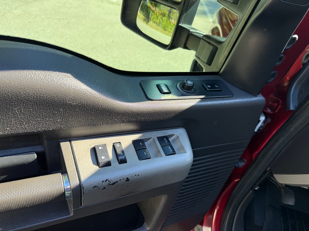 2014 Ford F-250 Image 25