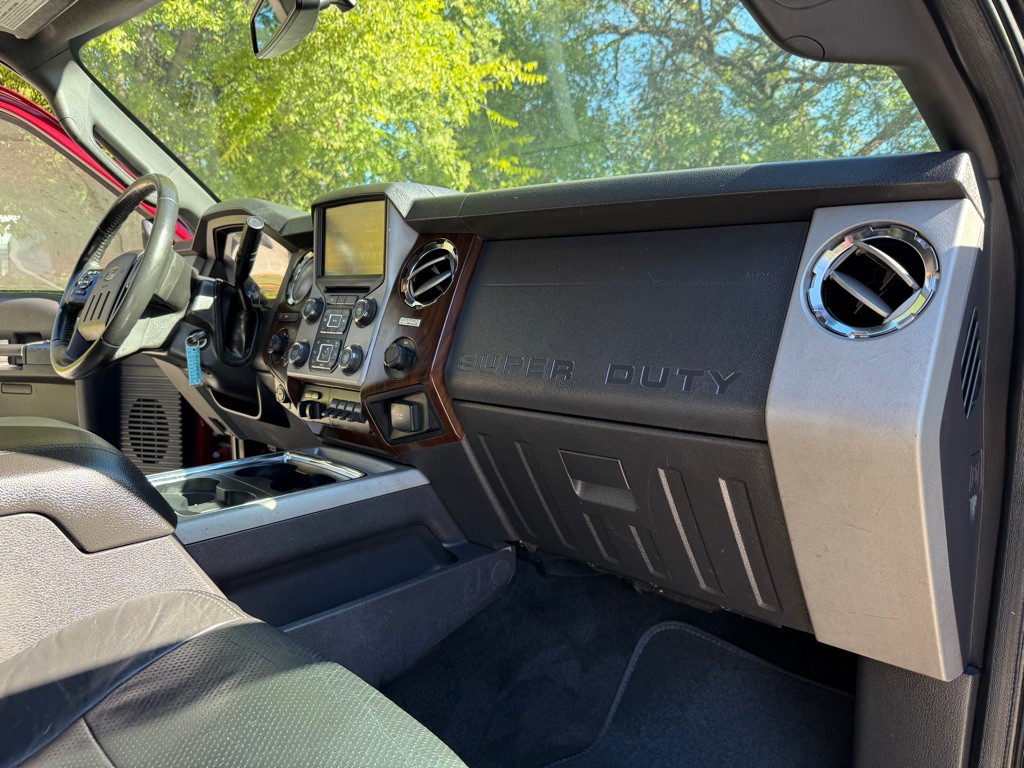 2014 Ford F-250 Image 39