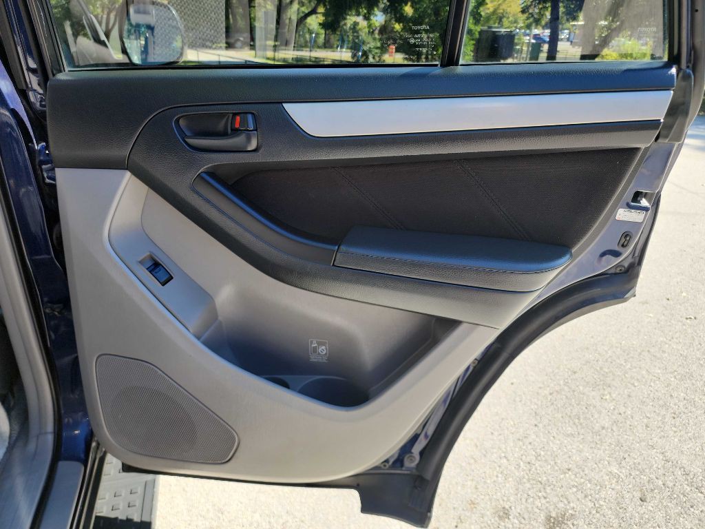 2007 Toyota 4Runner Image 29