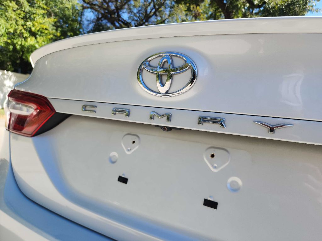 2019 Toyota Camry Image 6