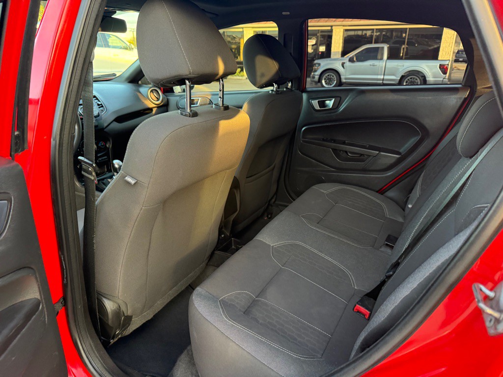 2014 Ford Fiesta Image 14
